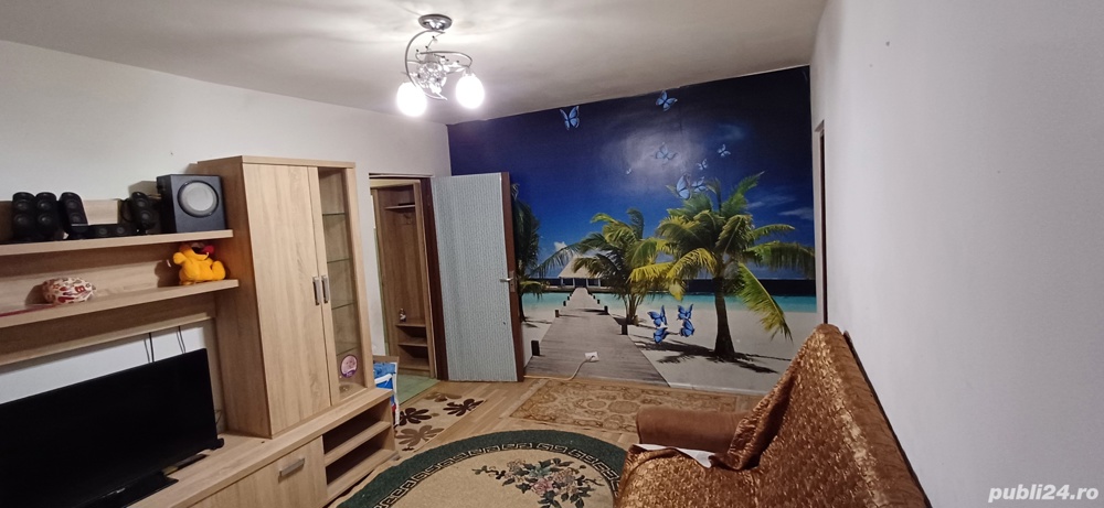 Închiriez apartament 