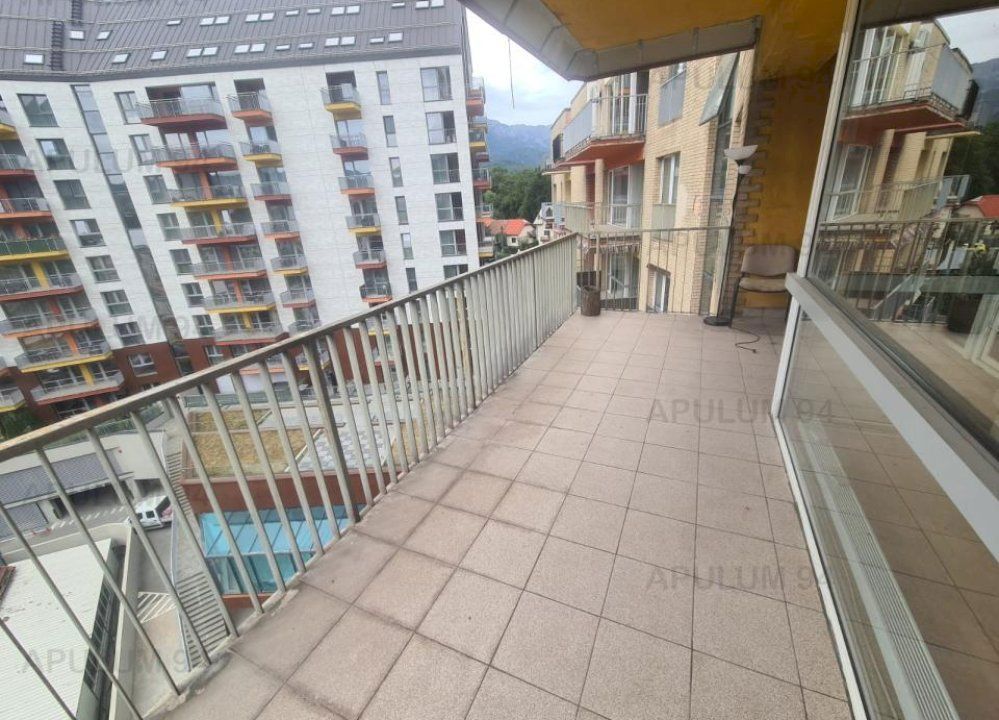 Apartament cu 3 camere de vânzare în Sinaia - Zona Belle View