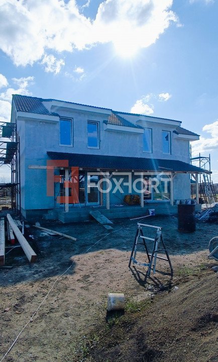 Duplex 4 camere si teren de 300 mp - zona Mosnita Veche 