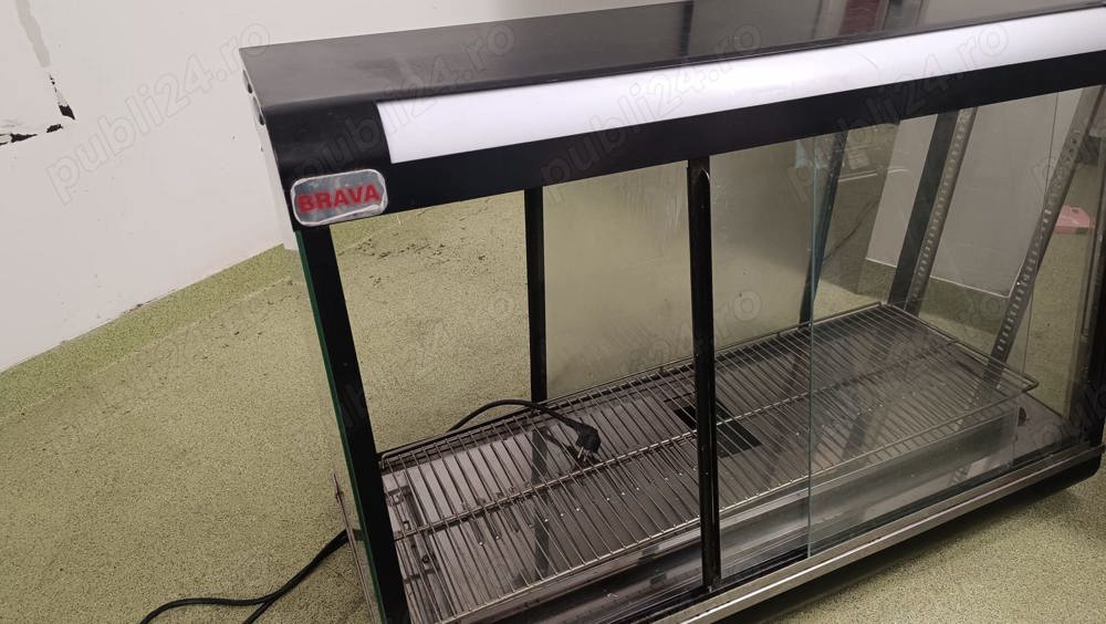 Vand vitrina pentru mancare calda