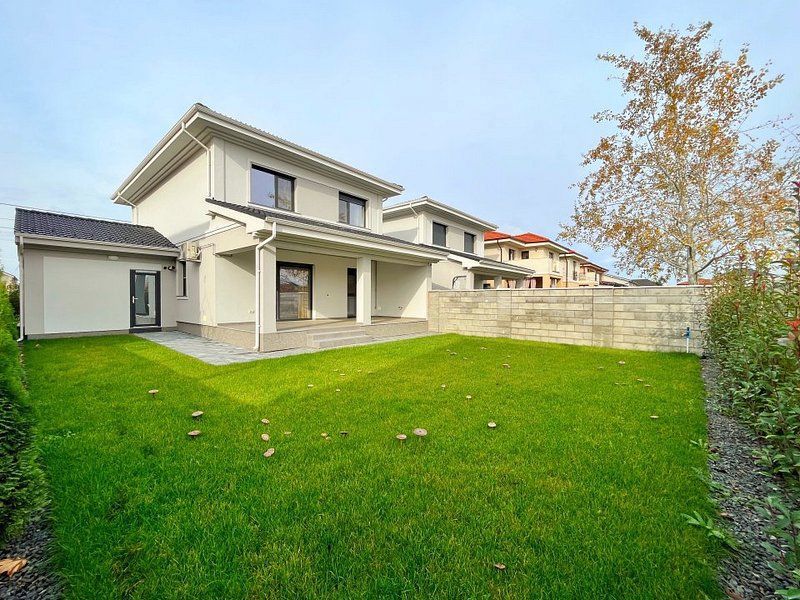 Casa cu Garaj - 150 mp  + Terasa 20 mp  - 335 000 euro