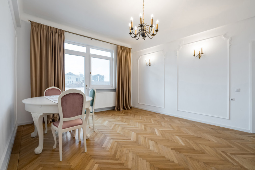 VAND APARTAMENT TREI CAMERE MAGNIFICE, SUPERB! APROAPE DE ORICE VAND APARTAMENT TREI CAMERE MAGNIFICE, SUPERB! APROAPE DE ORICE