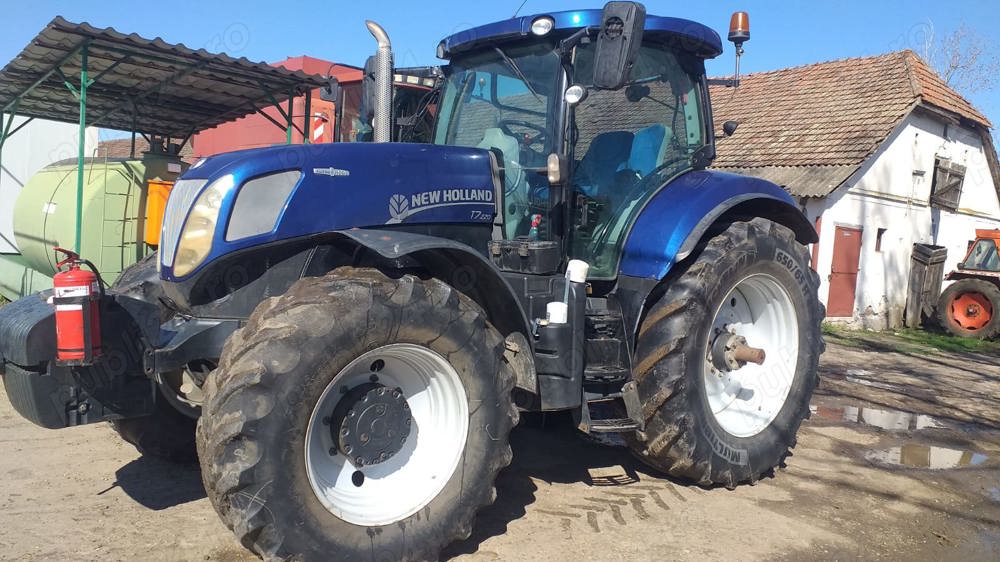 New Holland T7.220 Gata de lucru Stare foarte buna