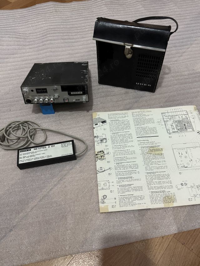 Istorie: Uher CR124 = primul casetofon portabil HIFI si auto-reverse, adaptor si manuale