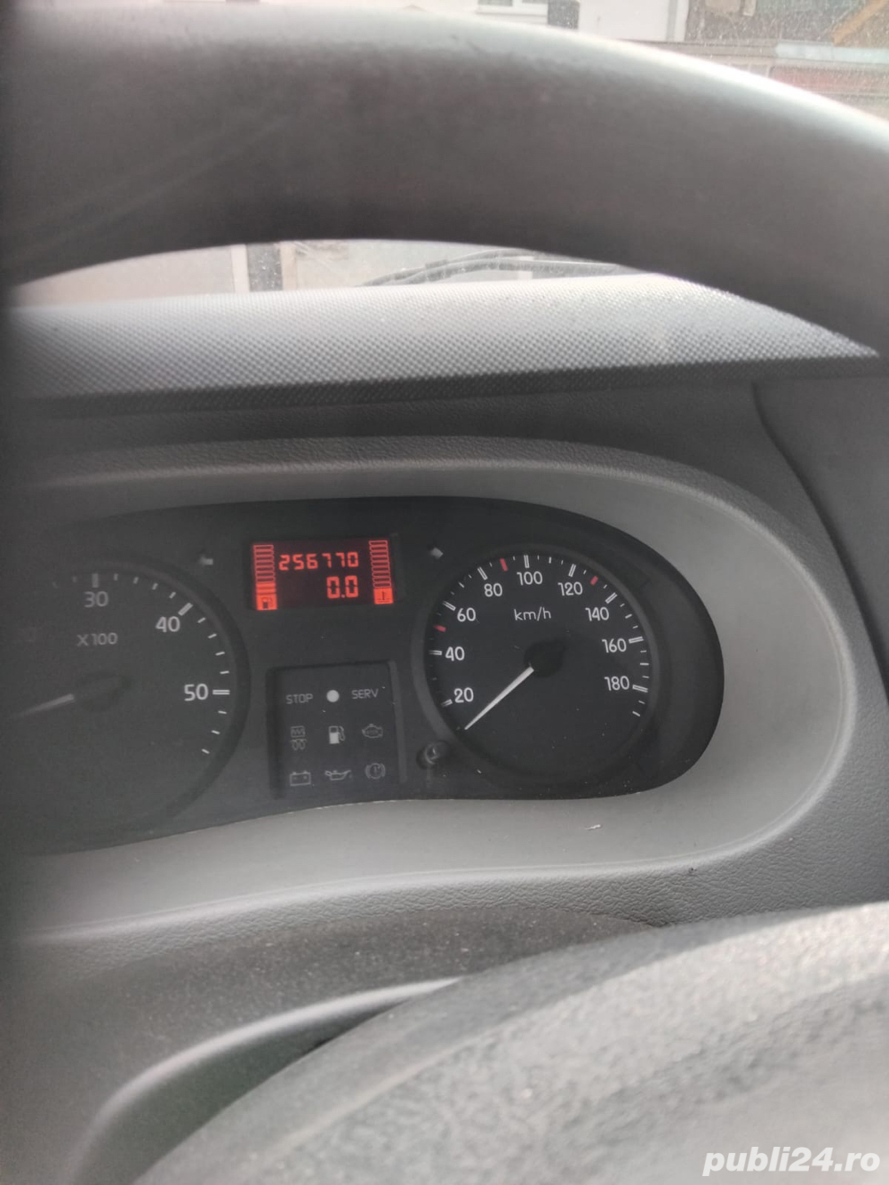 Autoutilitara Renault Mascott