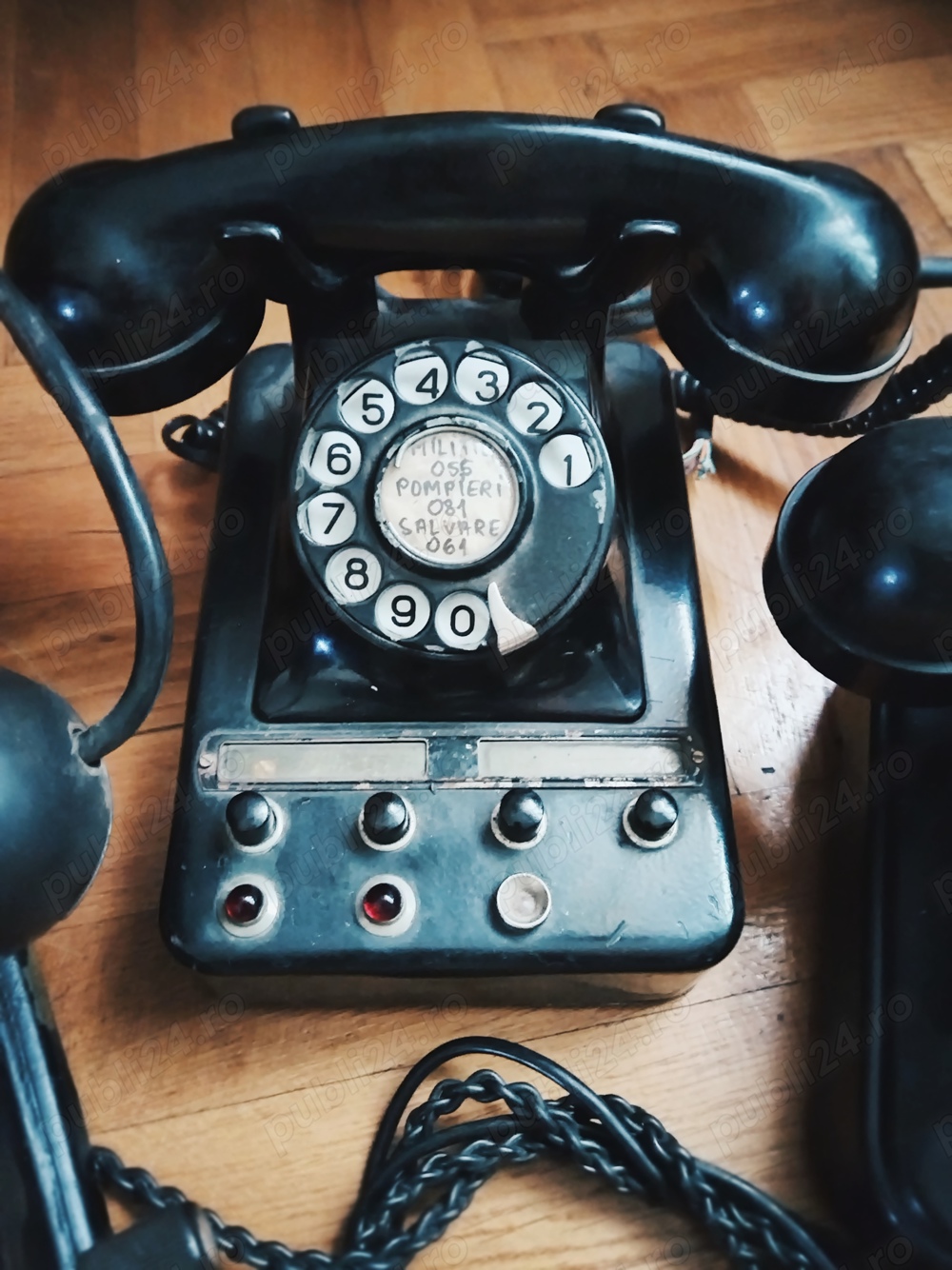 Vechi telefoane cu disc,din comunism anii 1950-60,ebonita