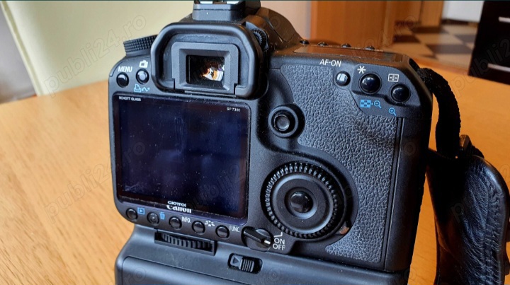 Canon EOS 50D+Obiectiv EF-S 17-55mm F 2,8 IS USM+Blitz 580 EXII+Geantă