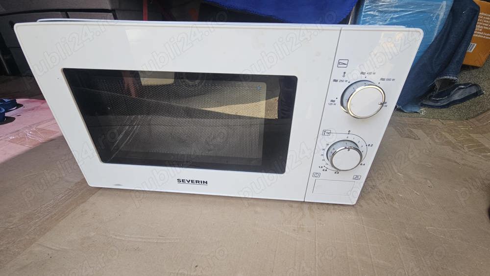 Cuptor microunde defect SEVERIN