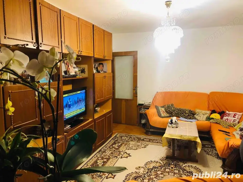 Apartament cu 3 camere etaj intermediar centrala proprie Sagului
