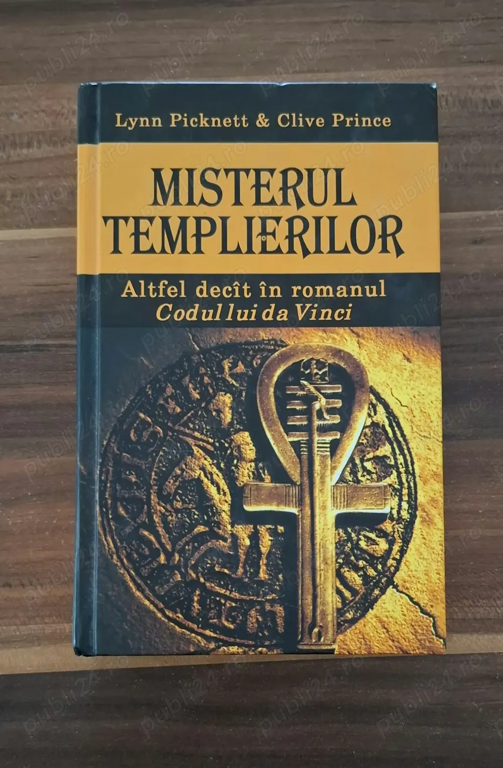 Particular! Romanele  Misterul Templierilor  şi  Sânge de Cerneală 