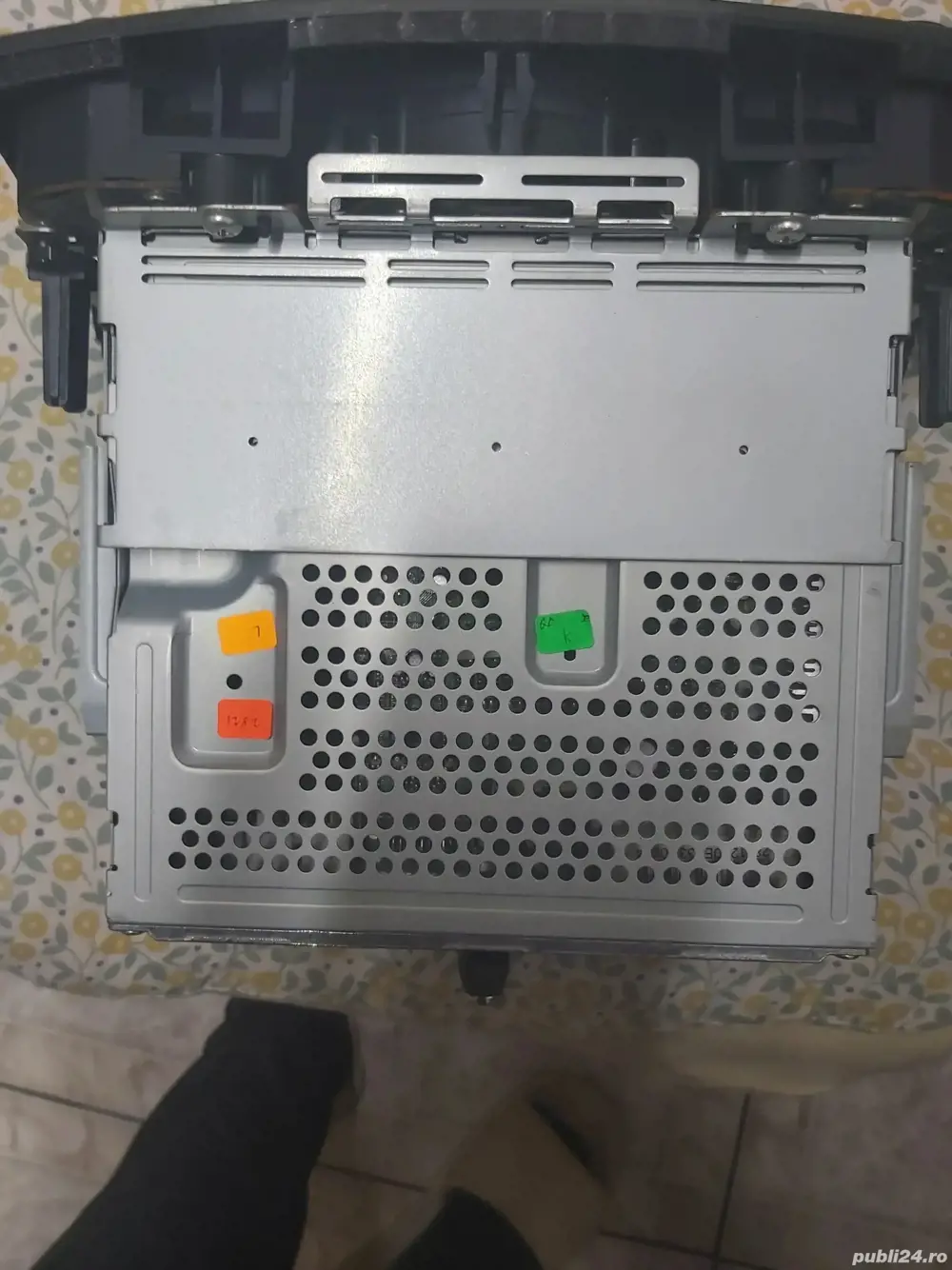 Vând Radio original, Mazda3, an 2010