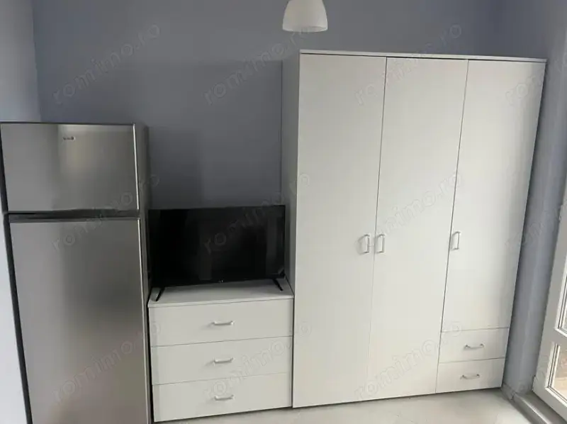 se ofera spre vanzare garsoniera cartier Bartolomeu