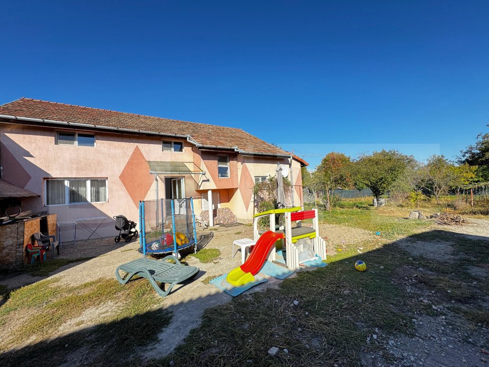 Casa individuala cu 955 mp teren, zona Centru - Alba Iulia