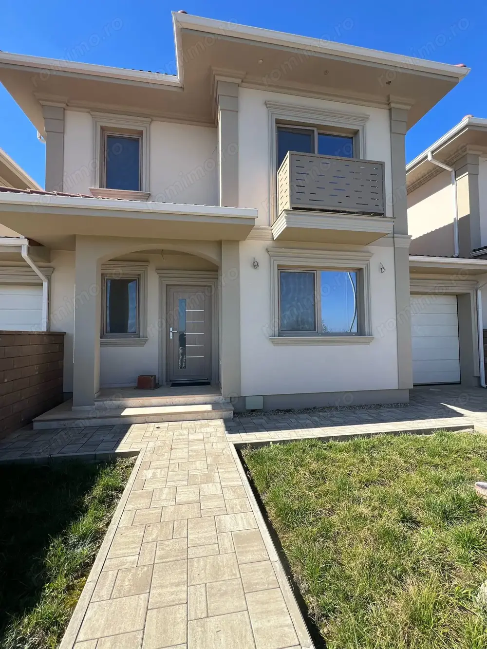 AC007  Duplex despartit prin garaj 120mp utili  Giroc