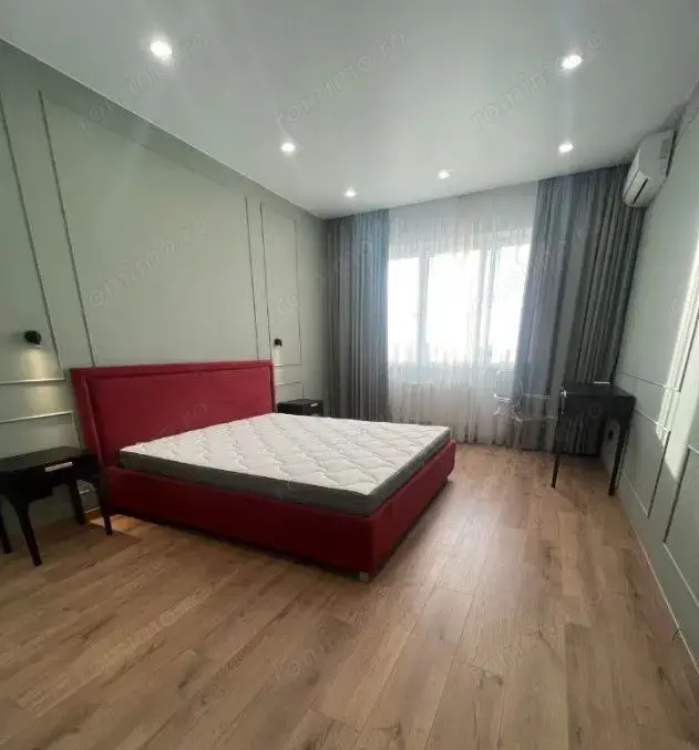 Apartament cu 3 camere de inchiriat in zona Cenrul Vechi