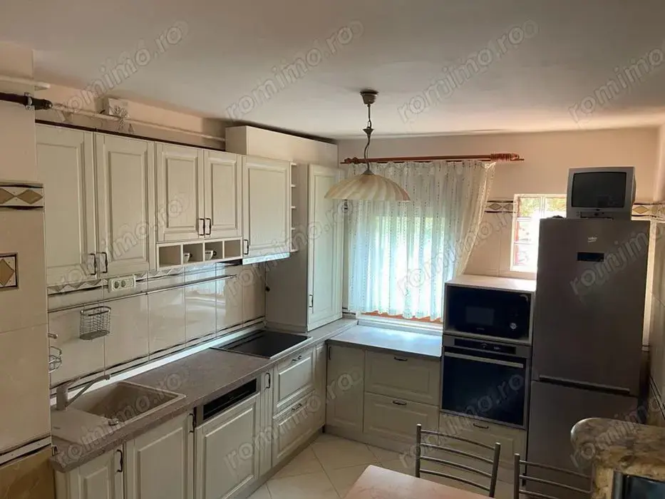 apartament 2 camere zona Coresi  apartament 2 camere zona Coresi