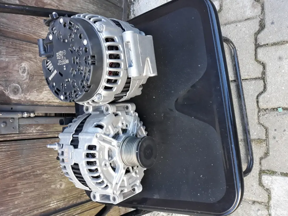 vând alternator de Mercedes-Benz 