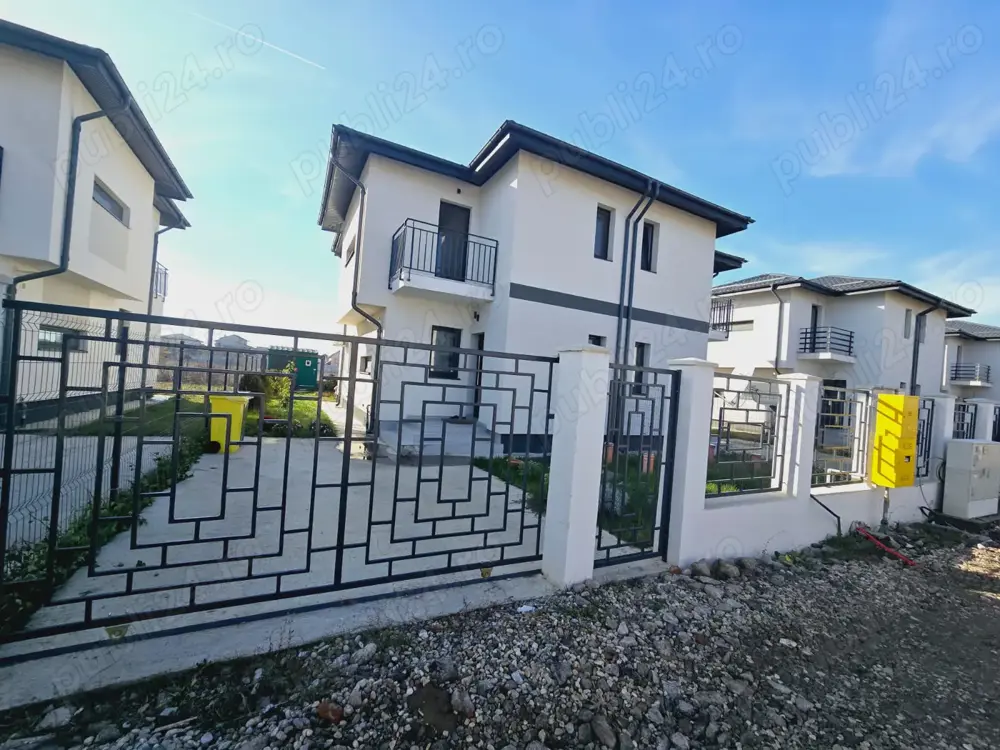 Vila tip duplex - 3 camere -2 bai - pod - 15 min de mers pe jos de RTB