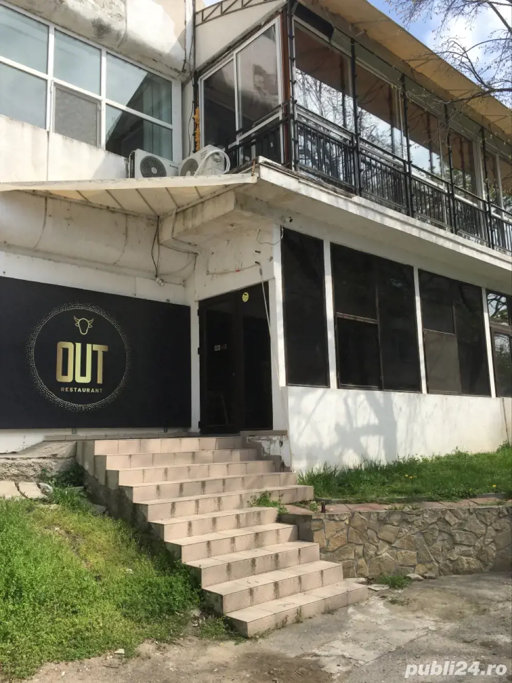 Proprietar, vând restaurant  ultracentral cu vad comercial format