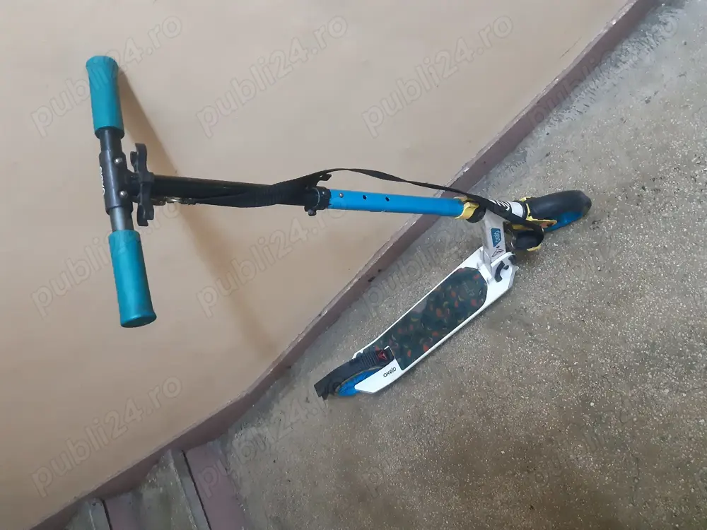 Vand trotineta copii; ( 8-12 ani) oxelo, in stare f.buna