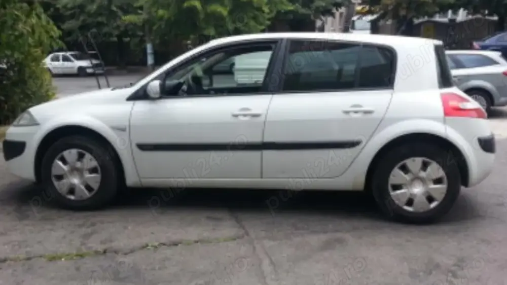 Dezmembrez Renault megane2 1.6-16v