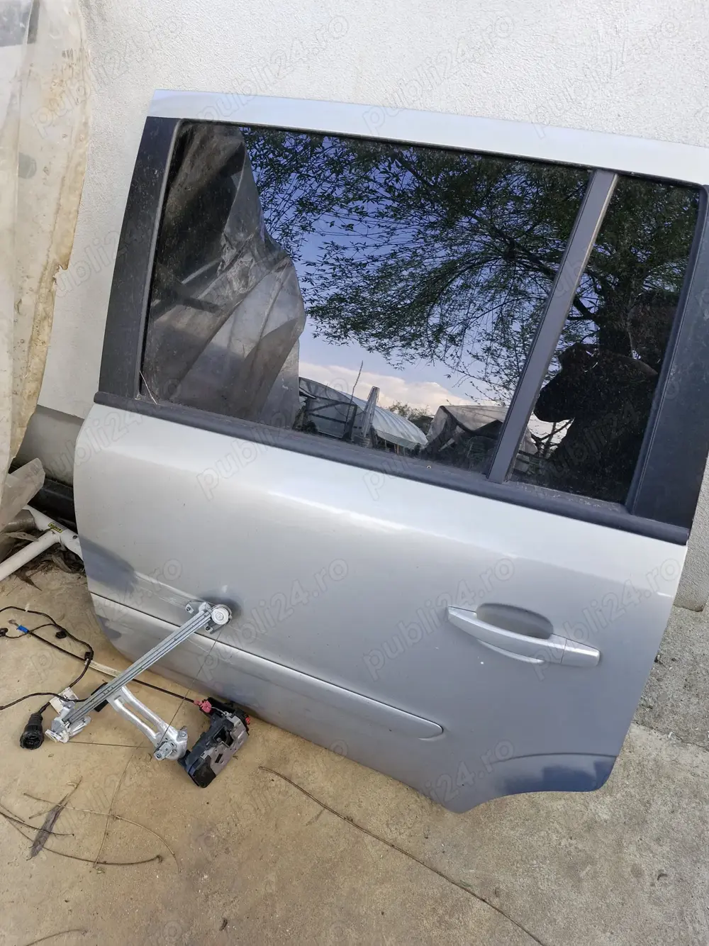 Usa stanga spate - Opel Zafira B