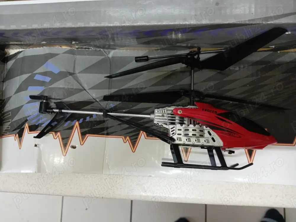 Elicopter de jucărie 