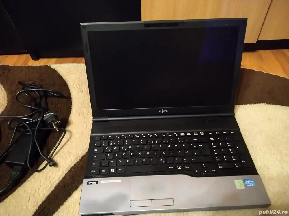 Laptop Fujitsu, Intel i3