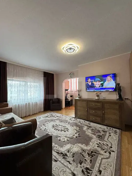 Microapartament, 40 mp utili, etaj intermediar, zona Burdujeni