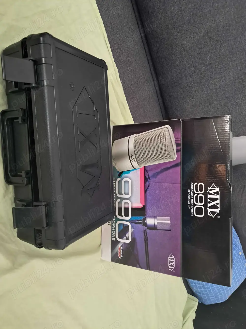 Microfon studio cu condensator MXL 990