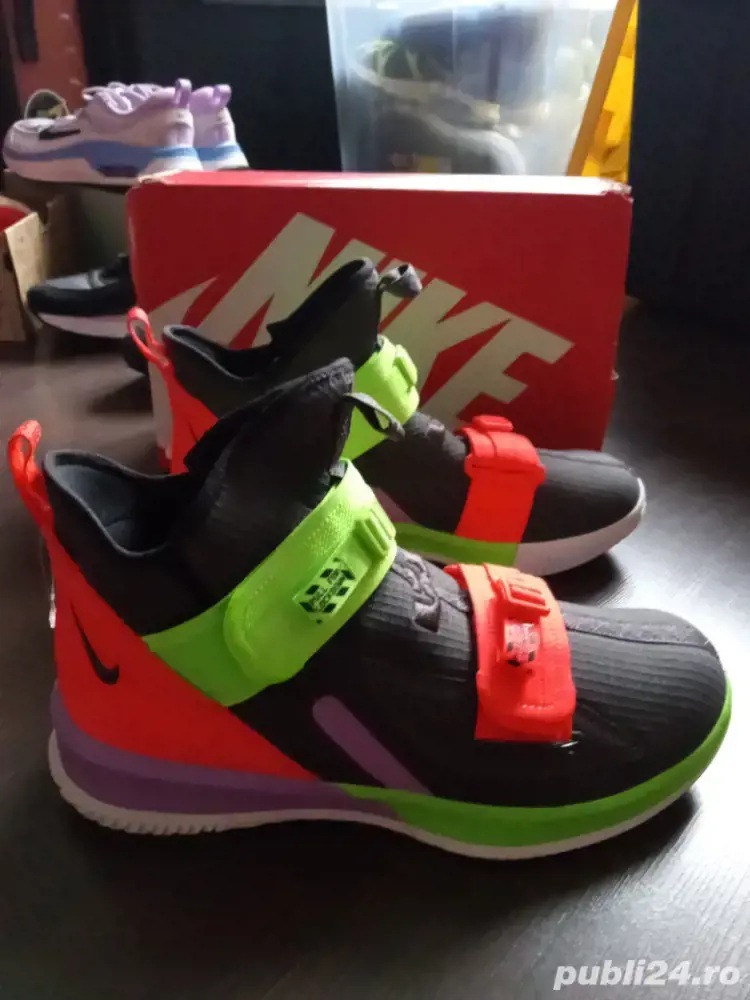 Nike Lebron James Soldier