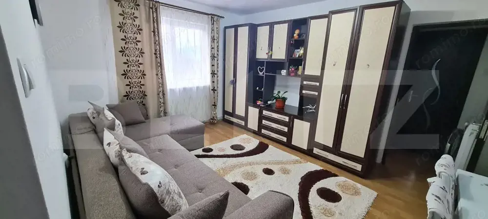 Apartament cu 2 Camere de Vânzare în Zărnești 