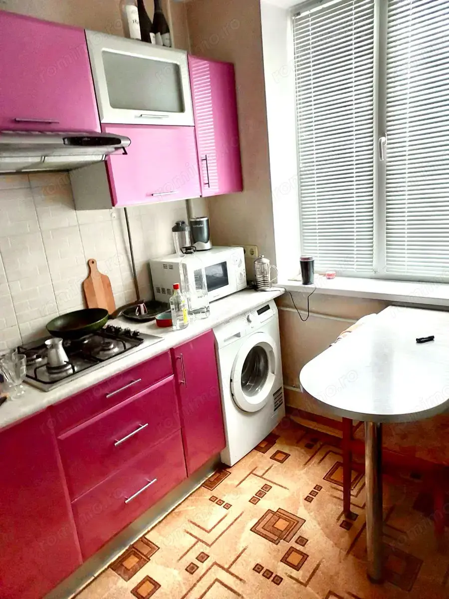  apartament de 2 camere , strada neptun 