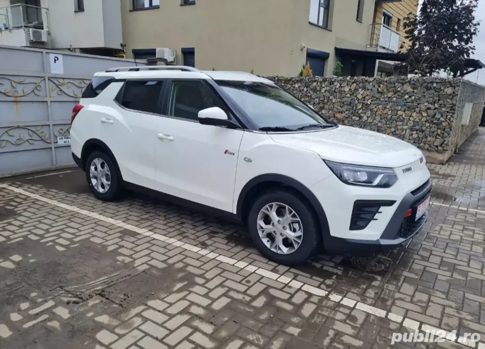 SsangYong, Tivoli Grand, an2024, 20mii km