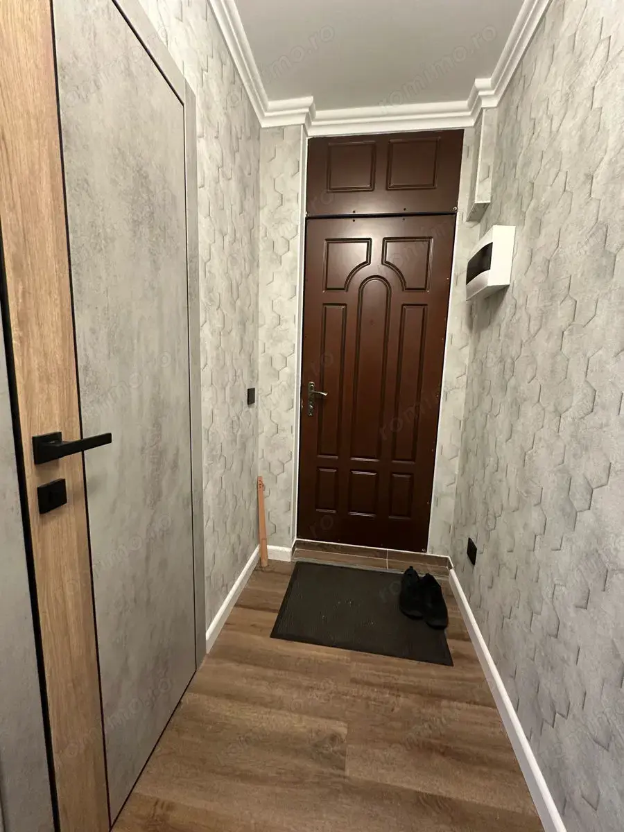 Ofer spre vanzare apartament cu 3 camere in zona brancoveanu