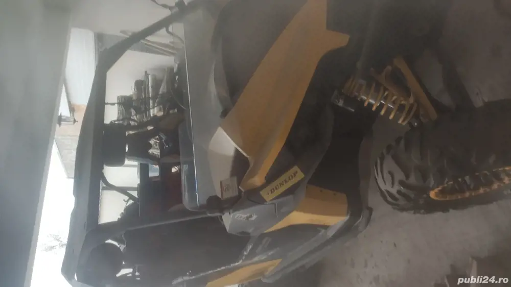 utv can-am maverick 1000r