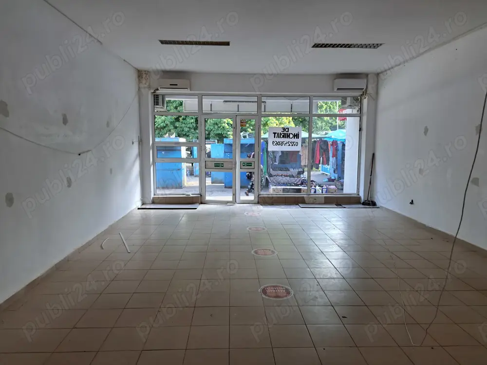 Închiriez spațiu comercial Micro 14