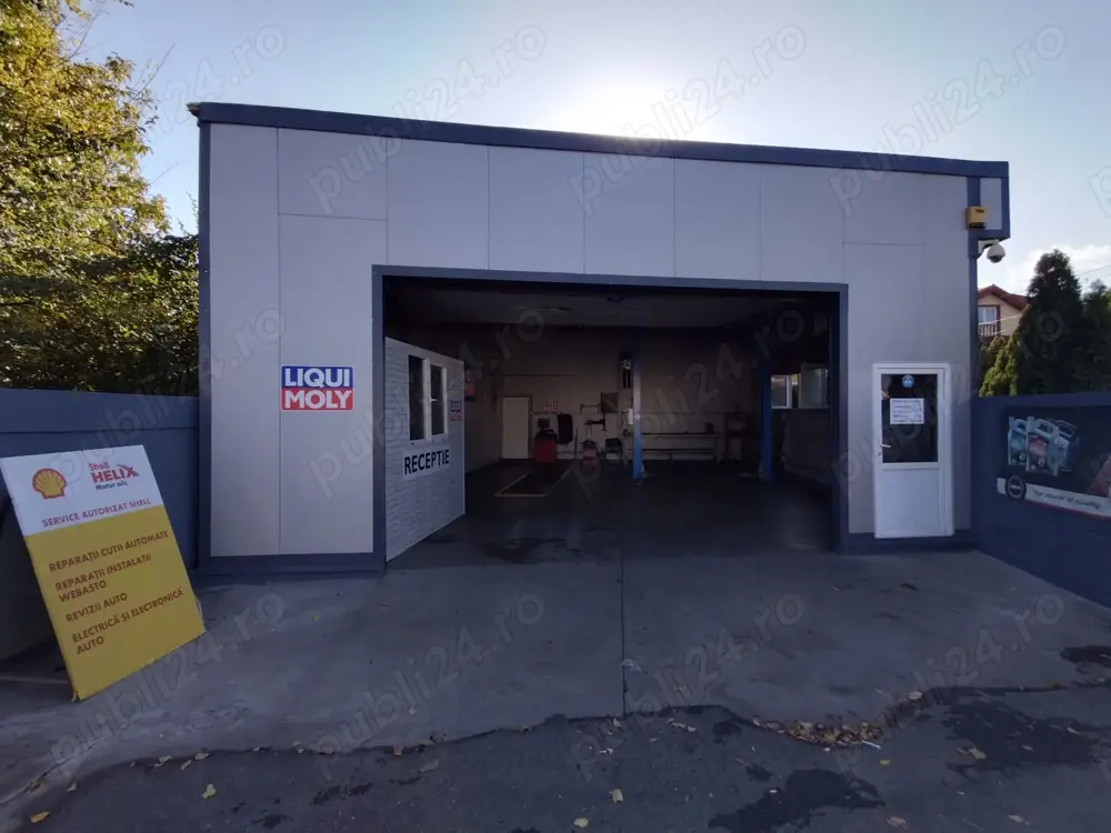 Spatiu comercial stradal Service Auto