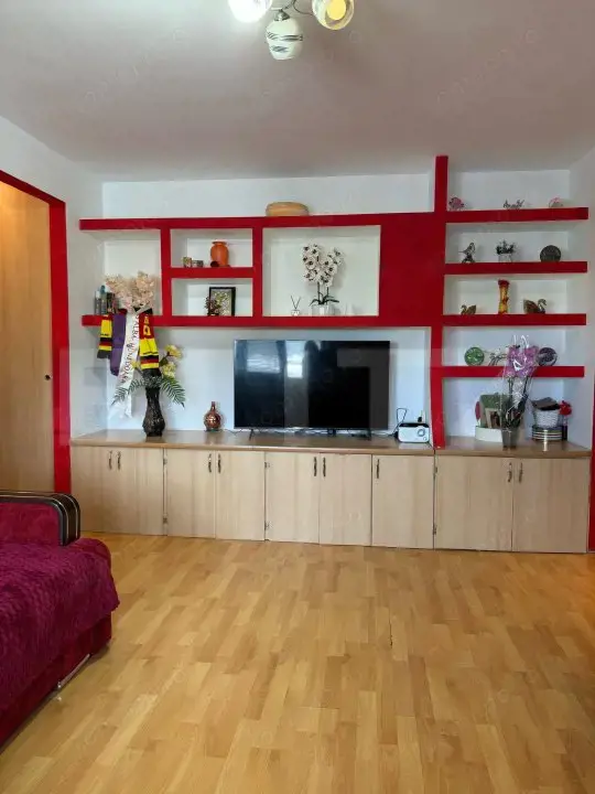 Apartament 2 camere, 57 mp, decomandat, zona Piata Victoriei