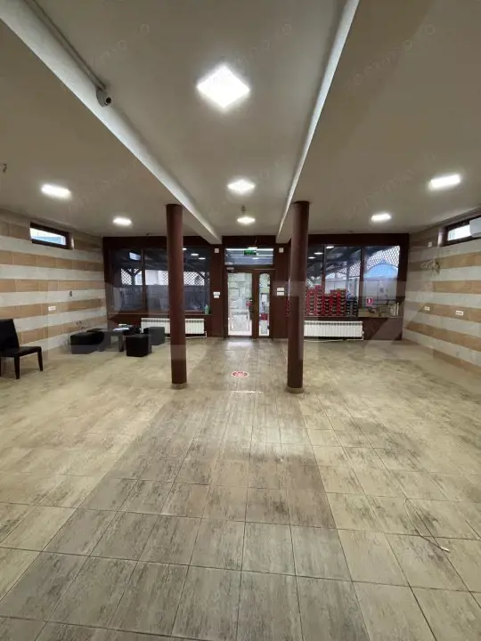 Casa cu 5 camere, 550 mp, teren de 800 mp, zona Salcea