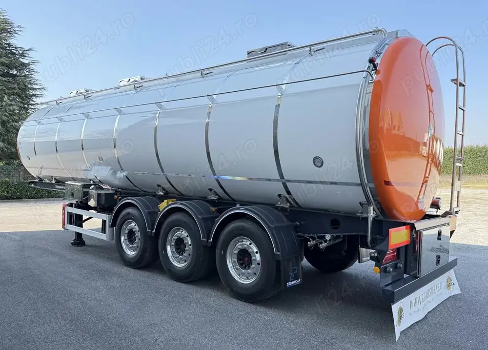 Sofer tir  CISTERNA ALIMENTARA 2900 - 3300 Spania