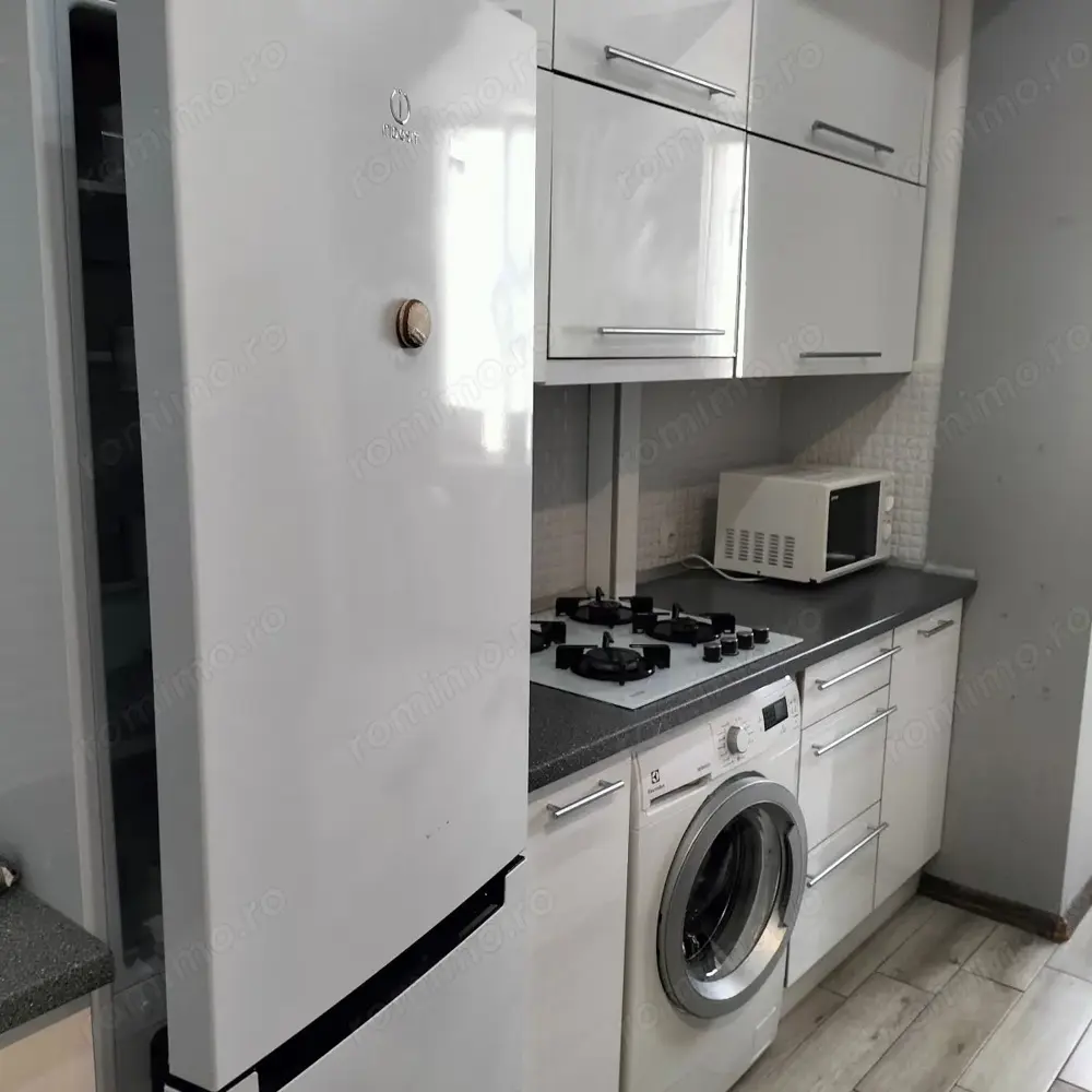 Apartament 2 camere zona Baicului