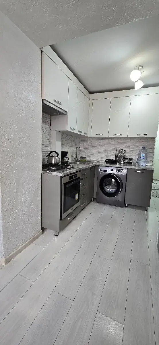 Apartament cu 2 camere de vanzare zona Piata Sudului