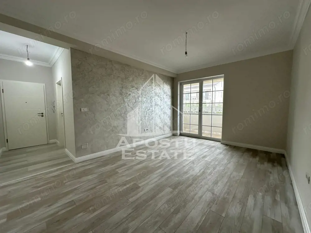 Apartament cu 2 camere, bucatarie separata in Giroc la asfalt