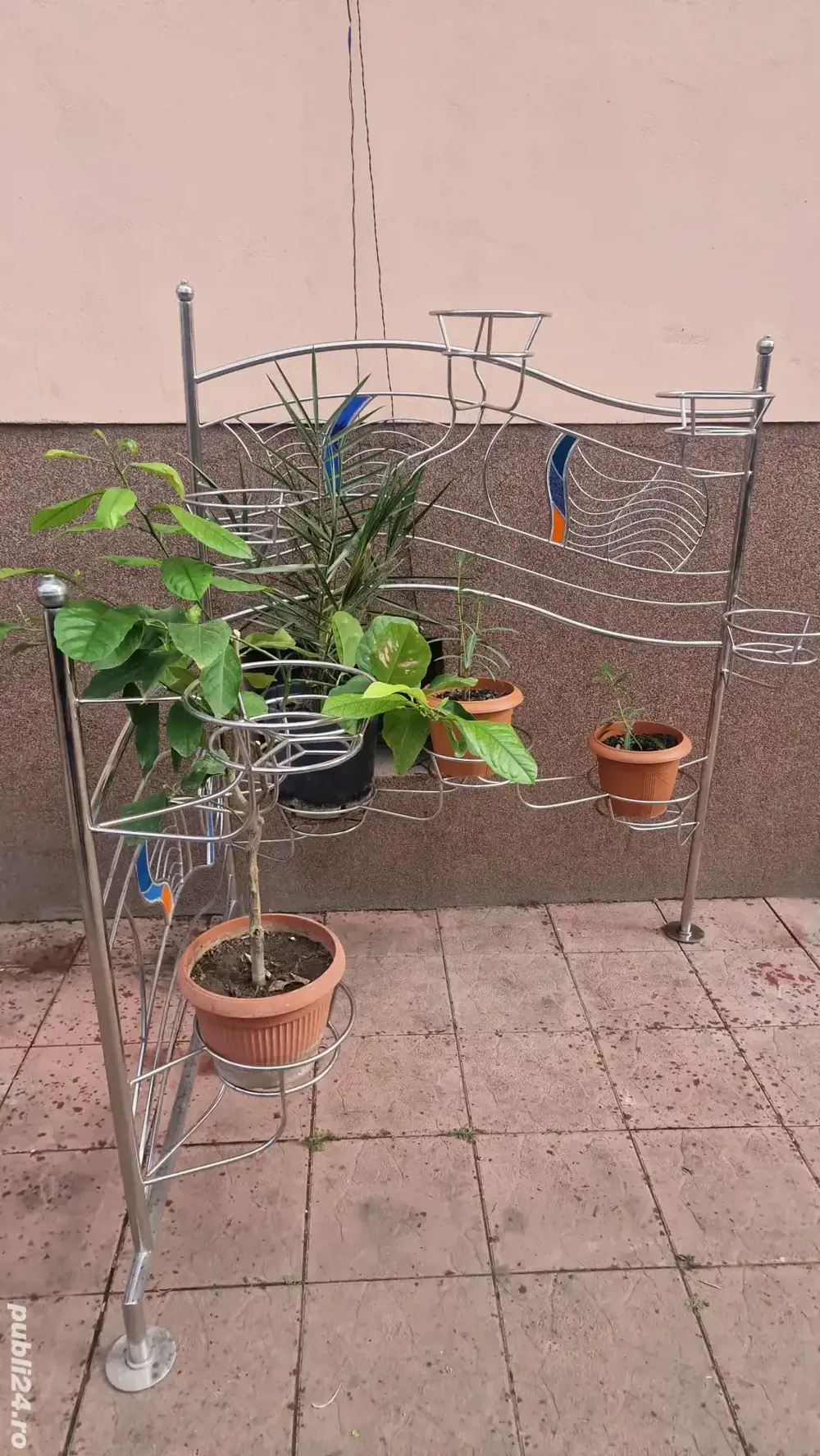 vand suport de ghivece din inox cu insertii de vitralli