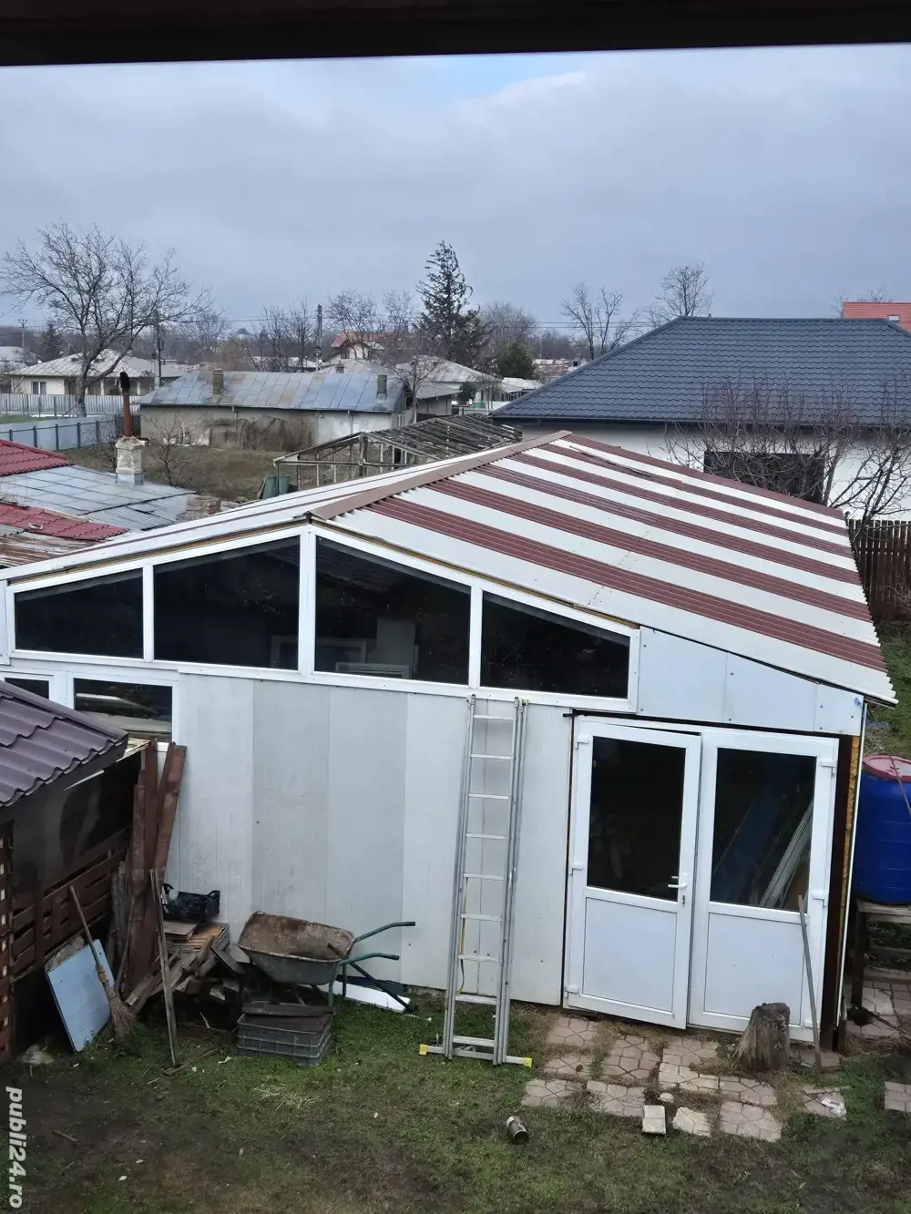 Hala Atelier din panou Sandwici