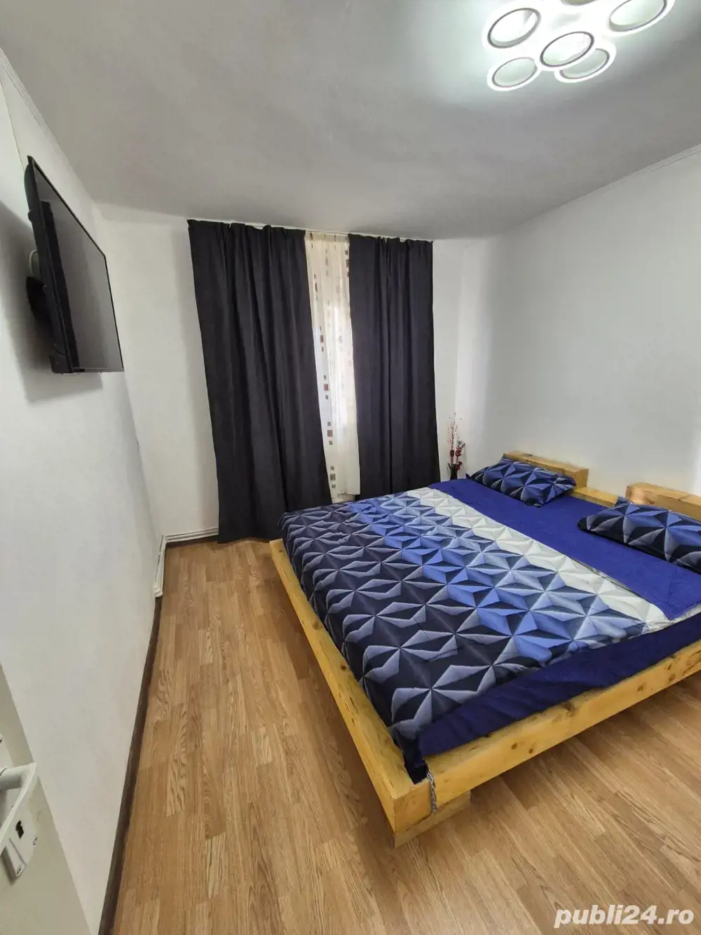 regim hotelier apartament lux 