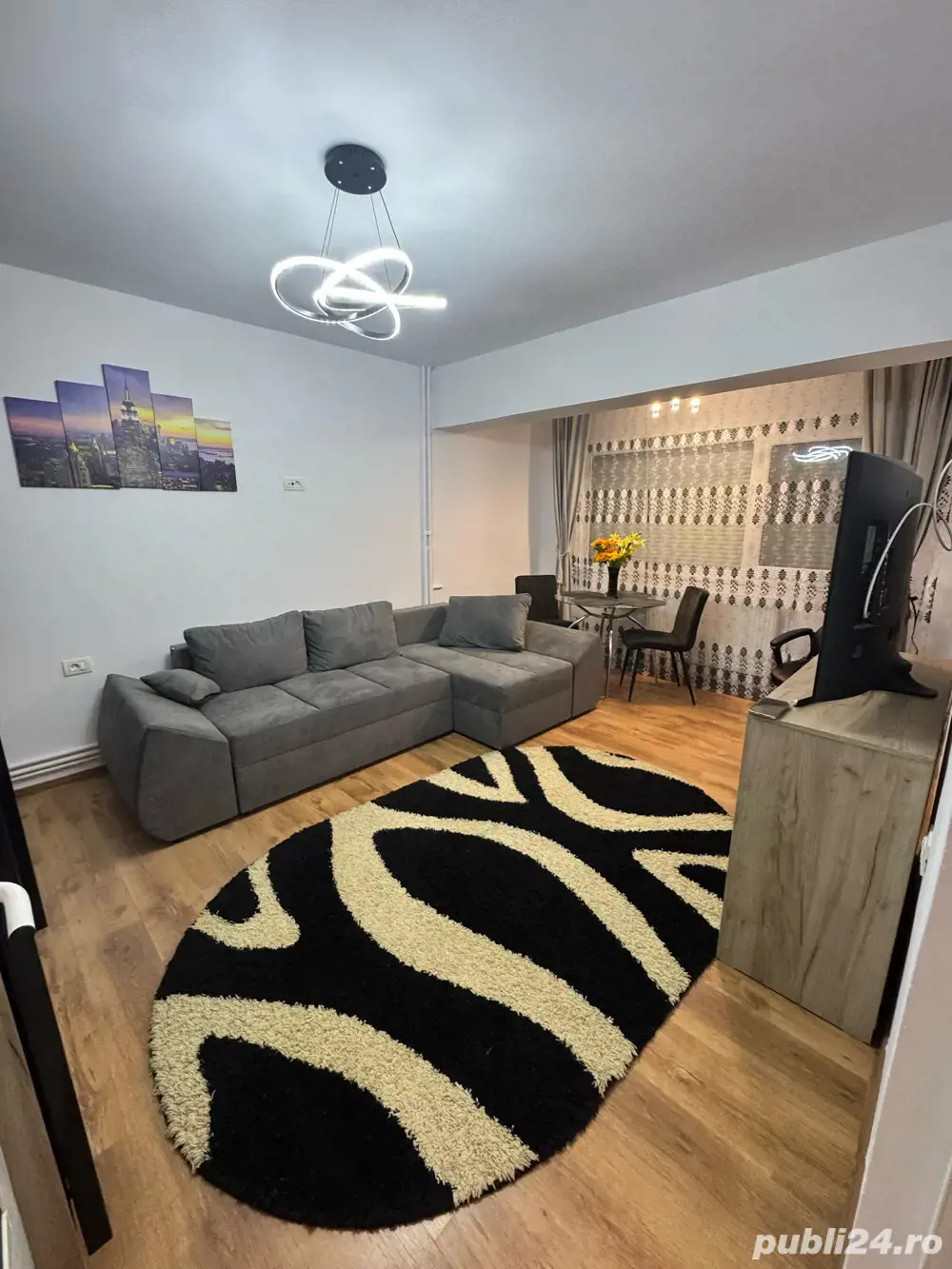 Apartament CITY MALL regim hotelier 250