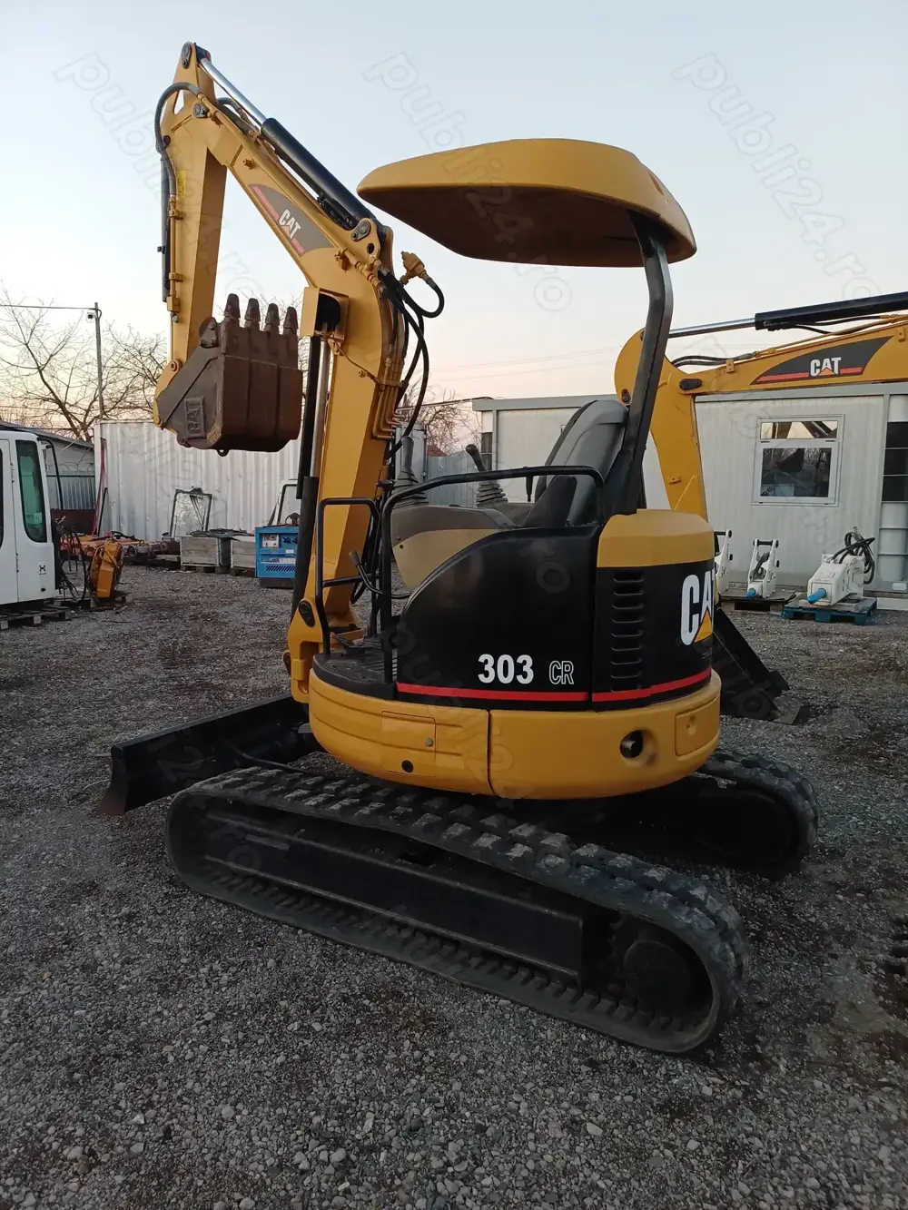 Miniexcavator Caterpillar 303