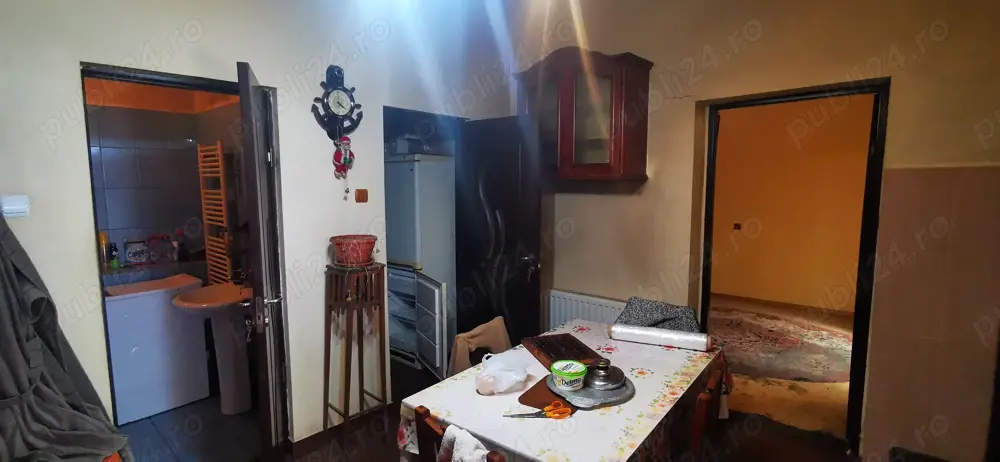 Casa in Calnic cu service auto spatiu comercial servicii depozitare sau de productie spatiu birouri 